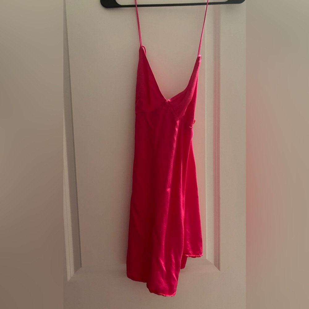H&M bright pink mini dress. Size S